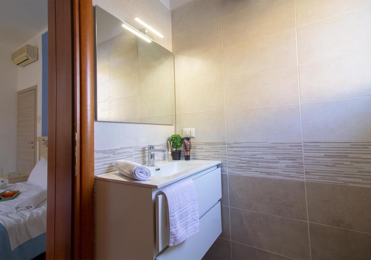 Athena Rooms - Parcheggio Privato Bologna Exteriör bild
