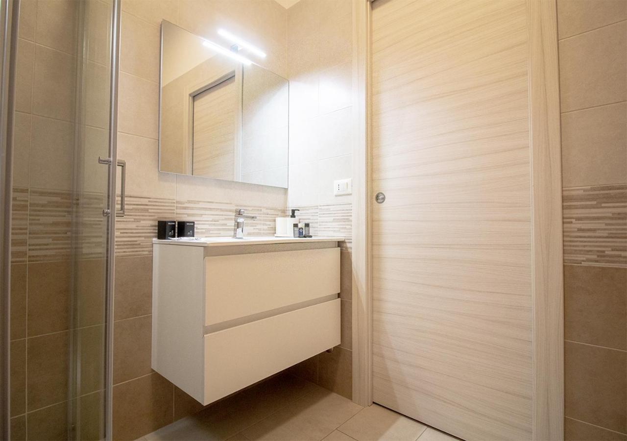 Athena Rooms - Parcheggio Privato Bologna Exteriör bild
