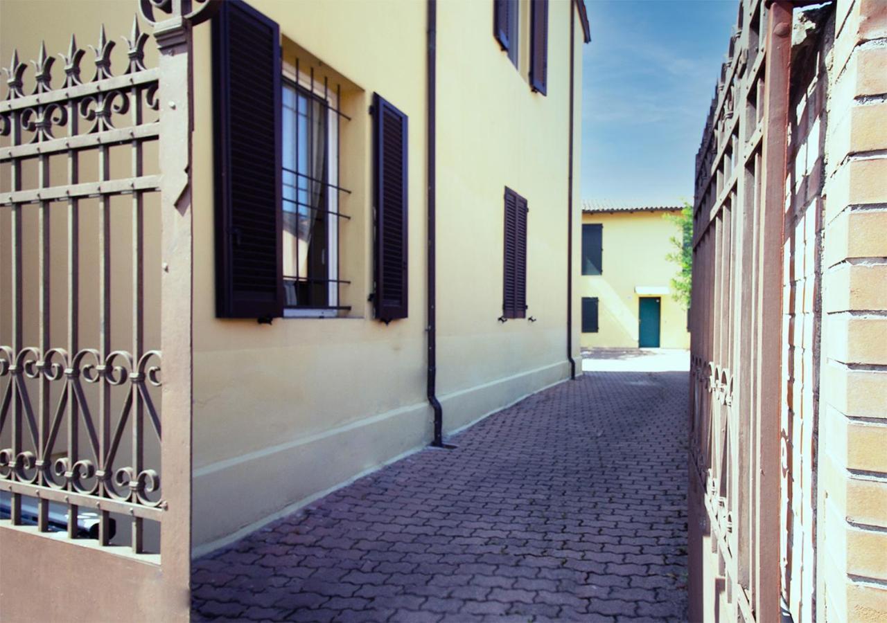 Athena Rooms - Parcheggio Privato Bologna Exteriör bild