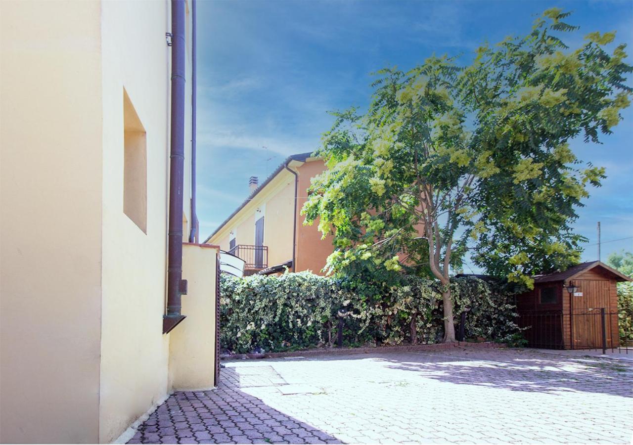 Athena Rooms - Parcheggio Privato Bologna Exteriör bild