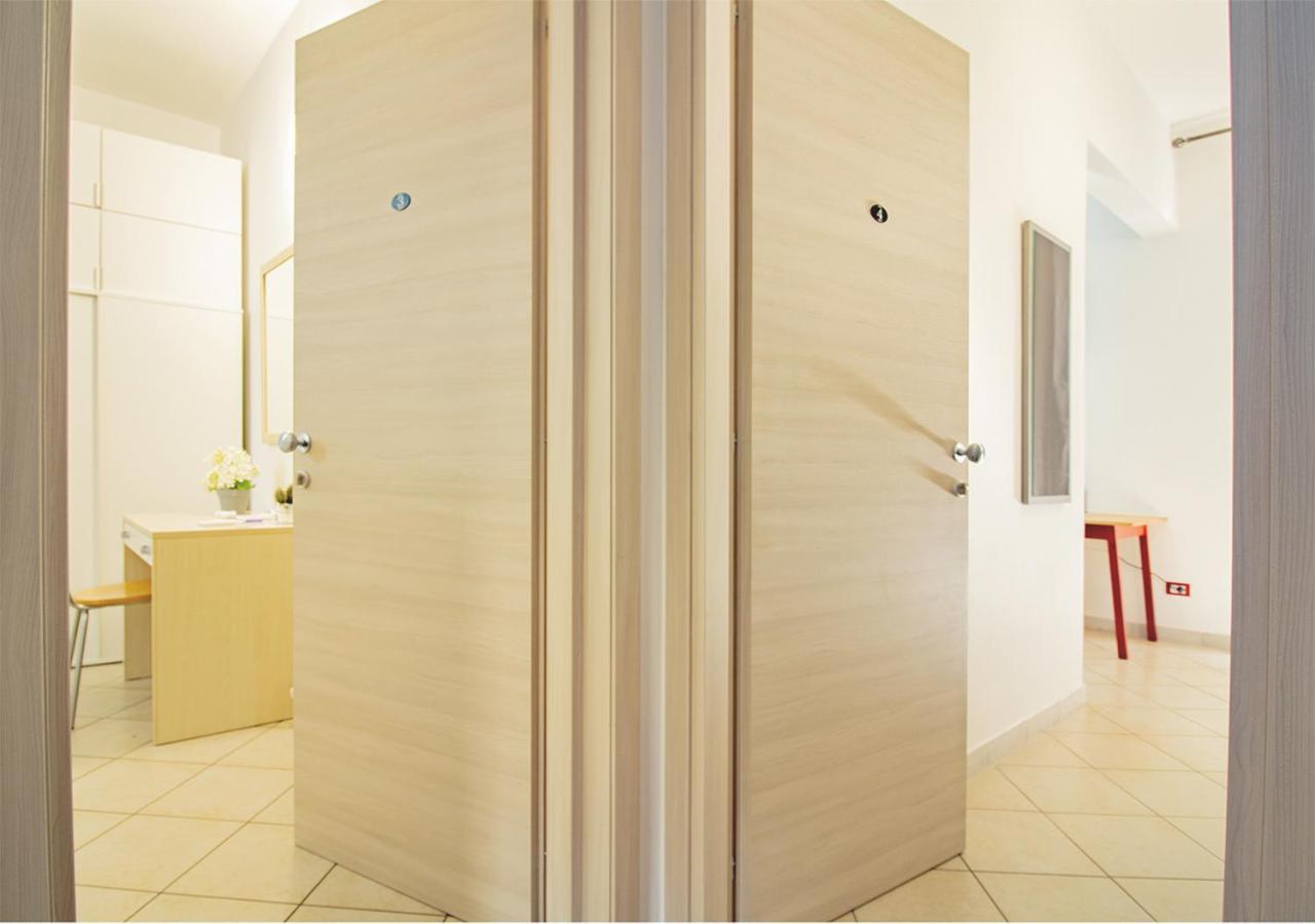 Athena Rooms - Parcheggio Privato Bologna Exteriör bild