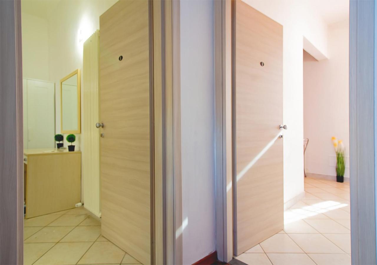 Athena Rooms - Parcheggio Privato Bologna Exteriör bild